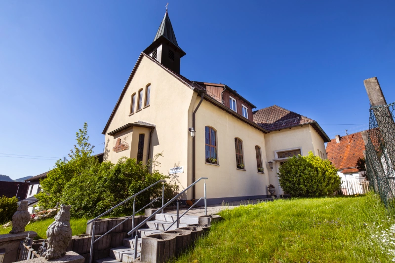 Tierbestattung schoenhalde.de